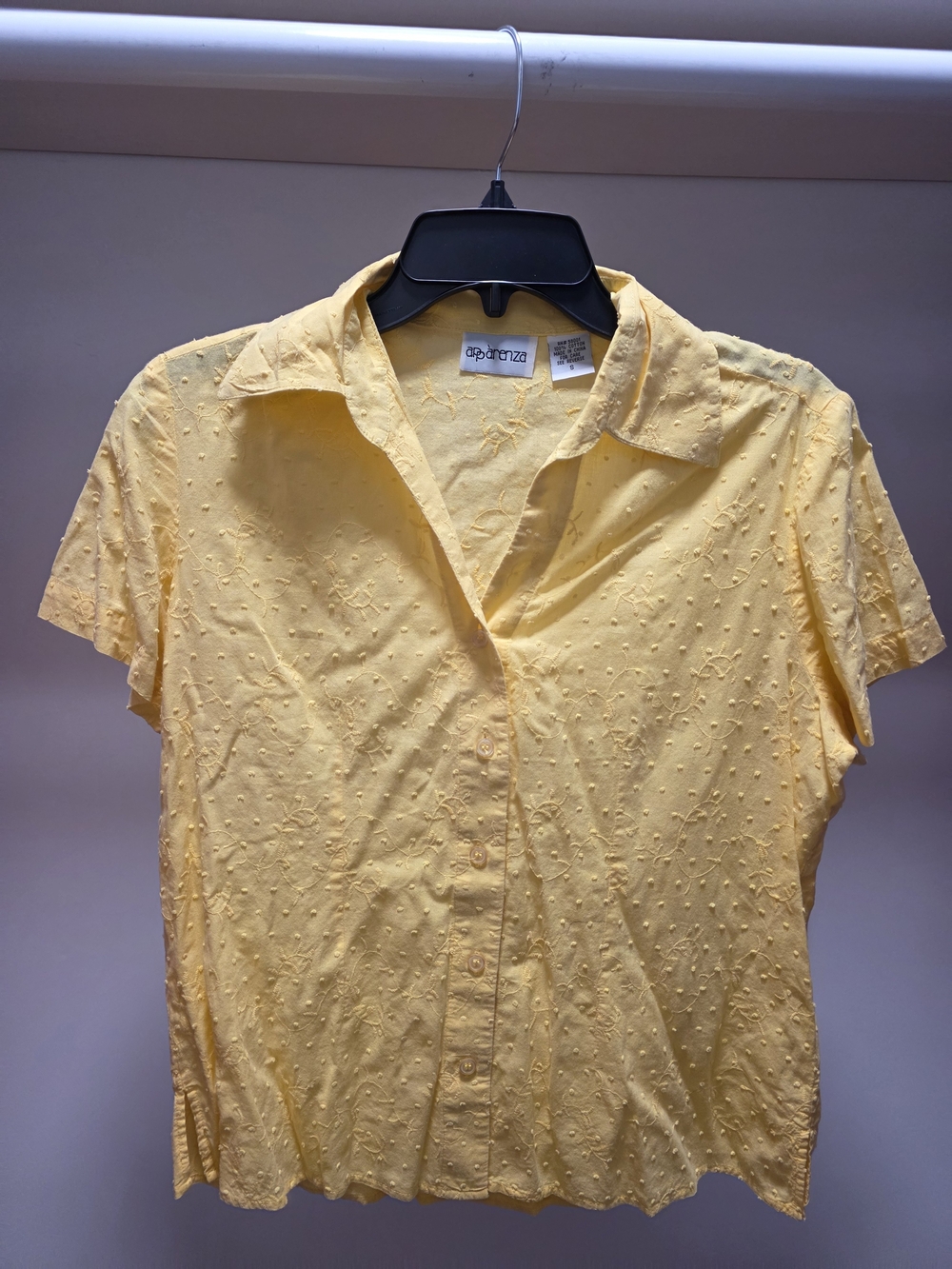 Apparenza Women's S Yellow Short-Sleeve Button Down Shirt